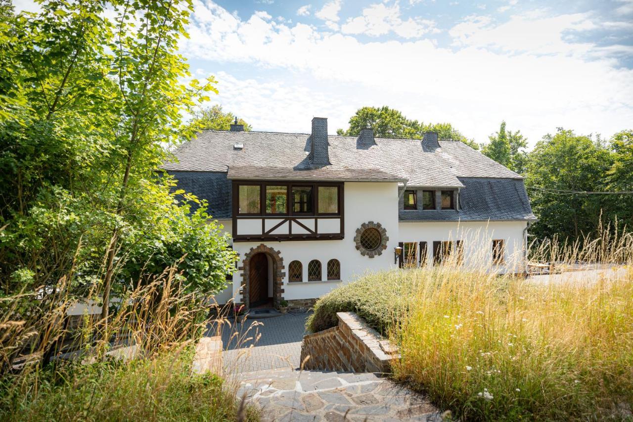 Landhaus Karbach Komplett Oder Einzelne Wohneinheiten Villa Inkl Sauna Bzw Waldhaeuschen Hirten Exteriör bild